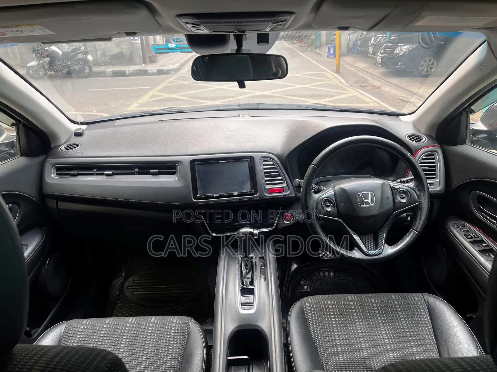 Honda Vezel 1.5 Two-Wheel Drive 2014 Blue
