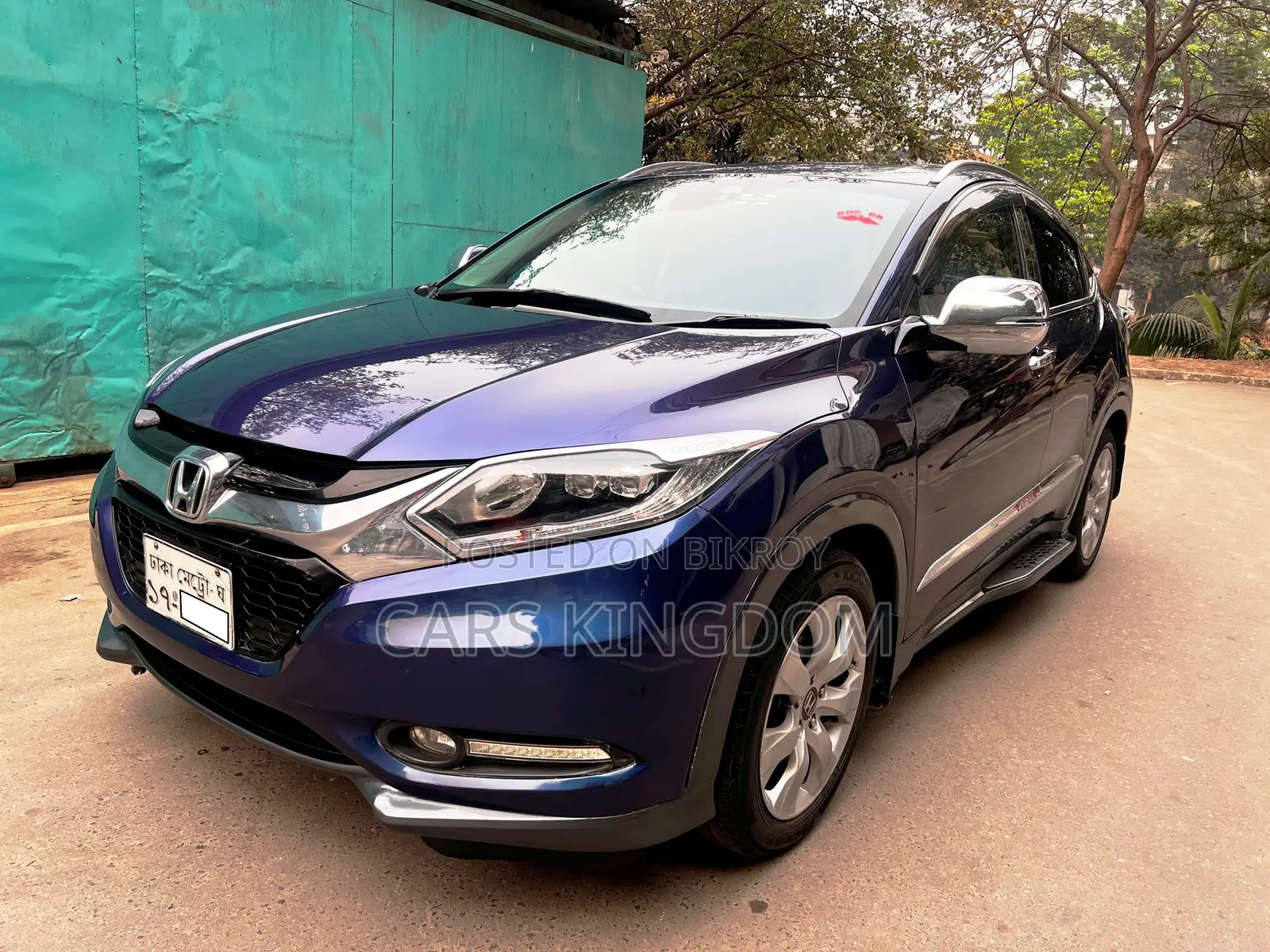 Honda Vezel 1.5 Two-Wheel Drive 2014 Blue