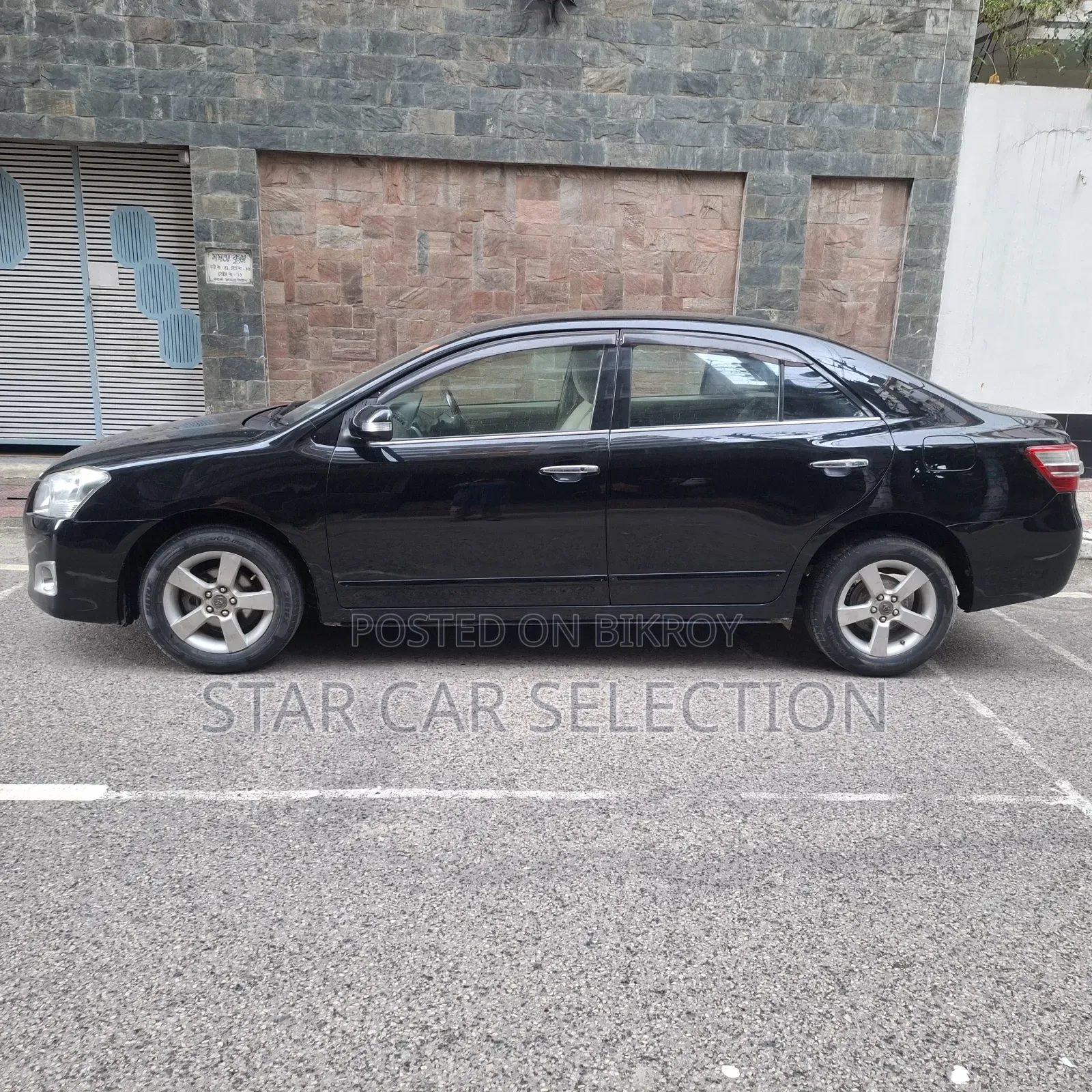 Toyota Premio 2011 Black