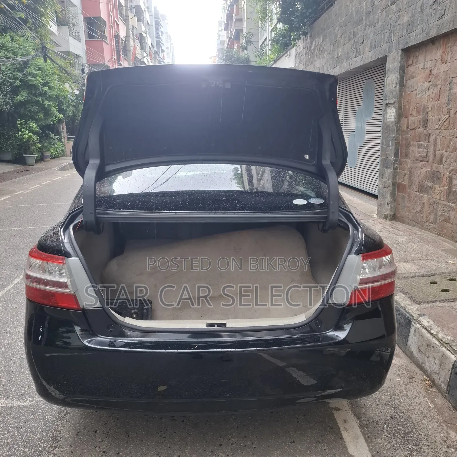 Toyota Premio 2011 Black