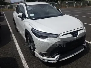 Toyota Corolla Cross 1.8 Hybrid FWD 2022 Pearl