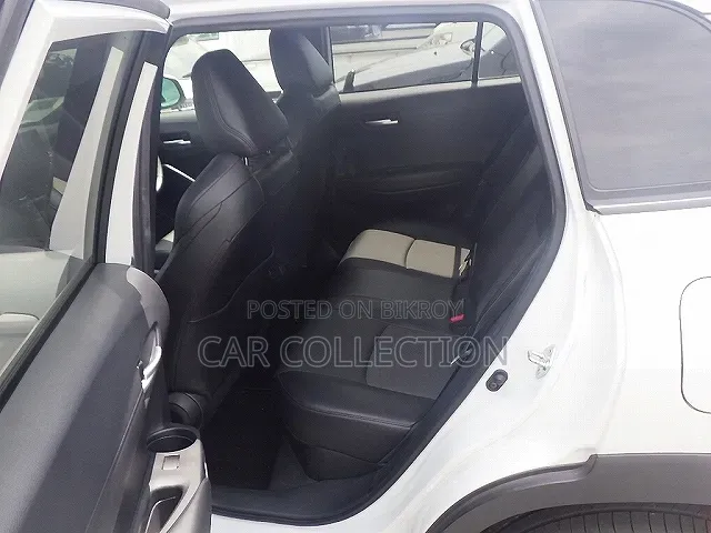 Toyota Corolla Cross 1.8 Hybrid FWD 2022 Pearl