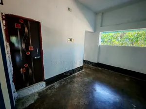3 Bedroom Apartment in Court Station for rent