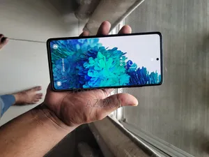স্যামসাং গ্যালাক্সি এস২০ এফই ৫জি ১২৮ জিবি ব্লু
