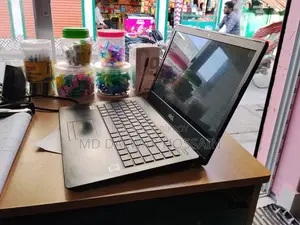 Laptop 4GB Intel Core i3 HDD 1TB