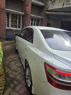 Toyota Premio 2011 Pearl