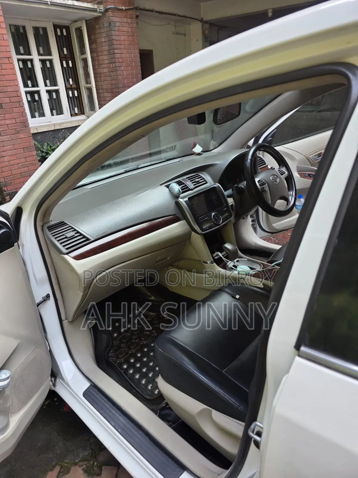 Toyota Premio 2011 Pearl