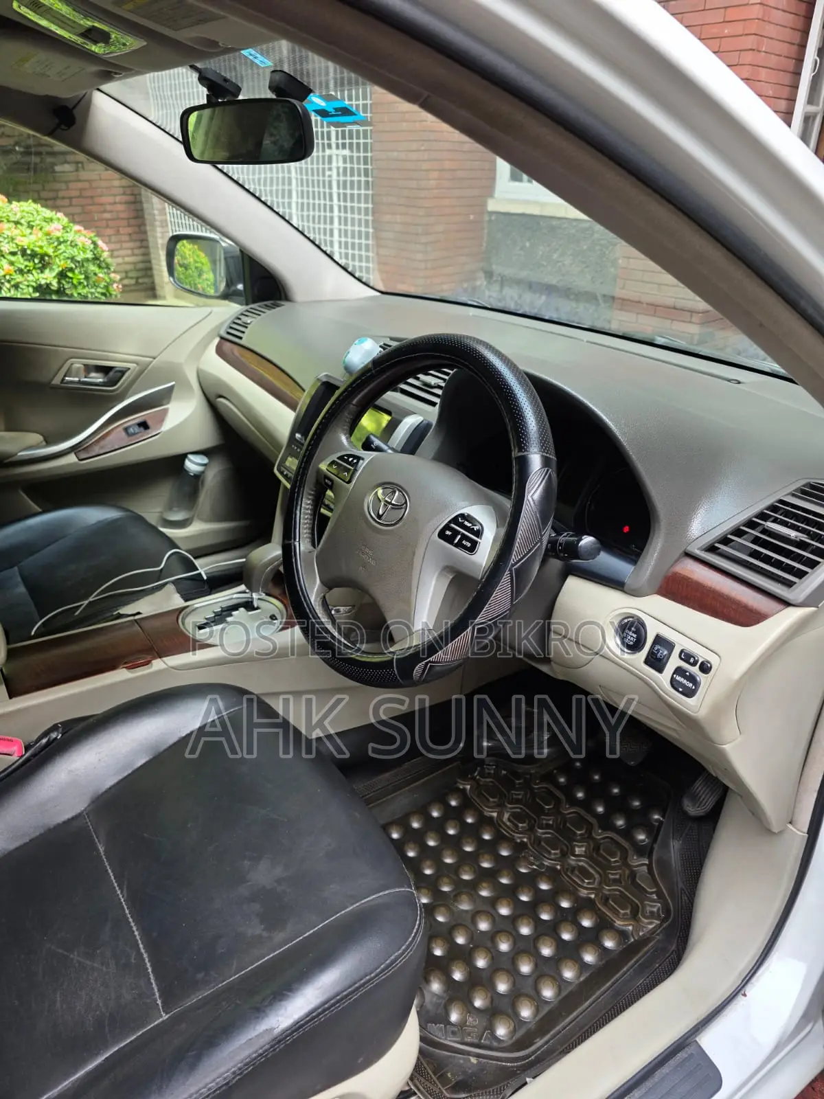Toyota Premio 2011 Pearl