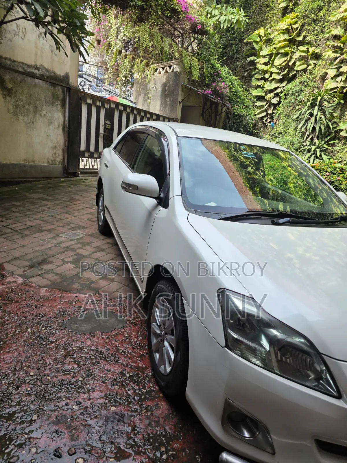 Toyota Premio 2011 Pearl