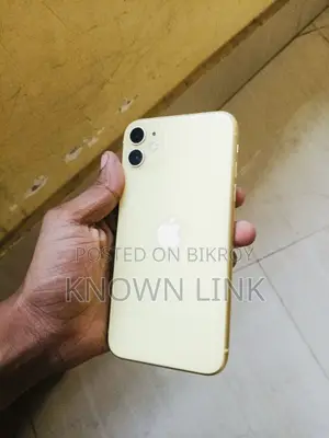 Apple iPhone 11 64 GB Yellow