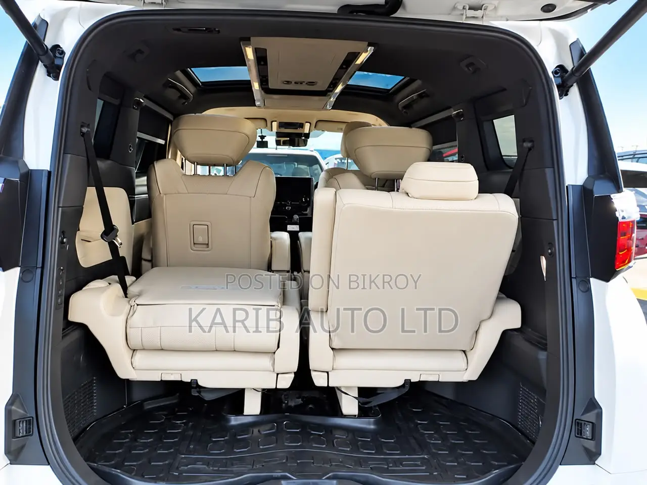 Toyota Alphard 2.5 Hybrid AWD 2023 Pearl