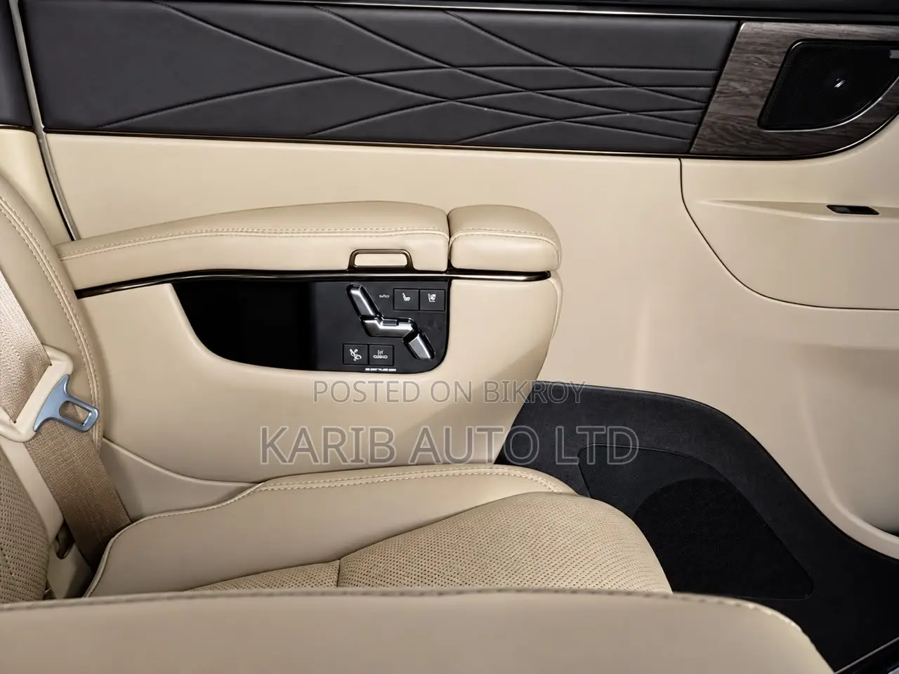 Toyota Alphard 2.5 Hybrid AWD 2023 Pearl