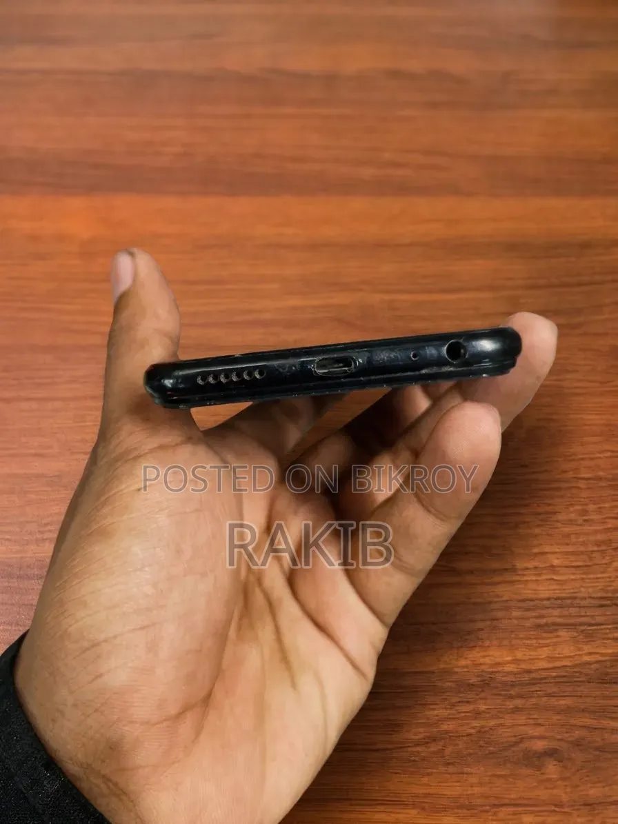 Vivo Y11 ৩২ জিবি ব্লু