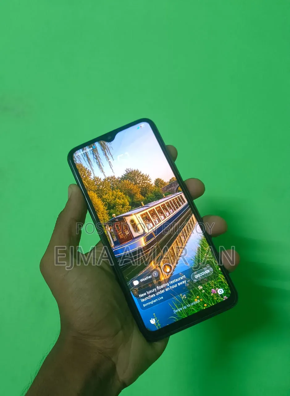 Infinix 64 GB Blue