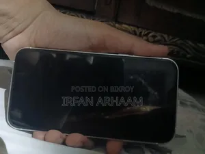 Apple iPhone XR 128 GB White