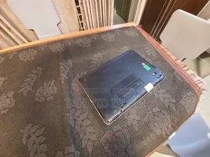 Laptop HP 15-da2933nia 8GB Intel Core i7 SSD 128GB