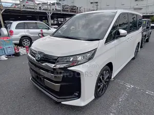 Toyota Noah 2022 Pearl
