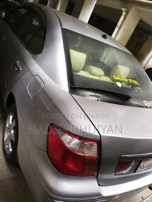 টয়োটা প্রিমিও ২০০২ রূপালী