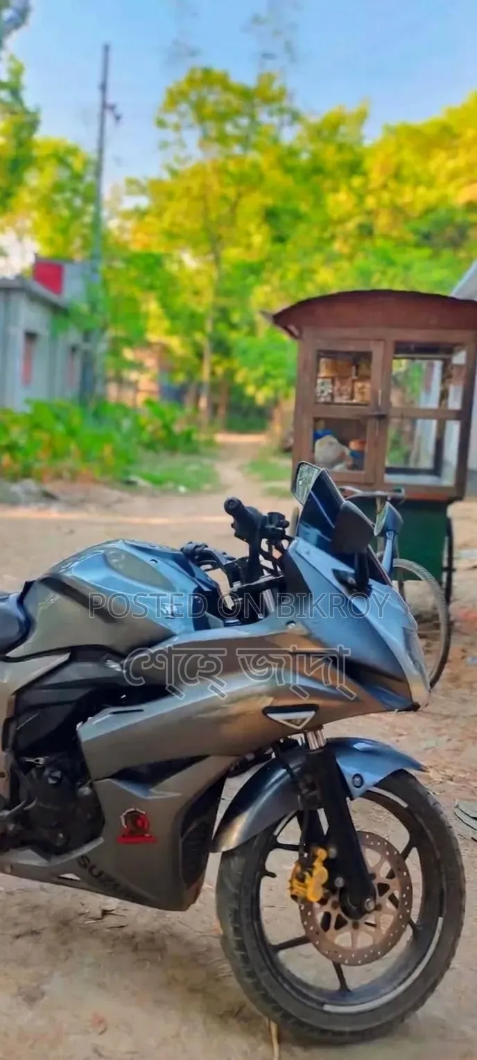 Suzuki Gixxer 2021 Gray