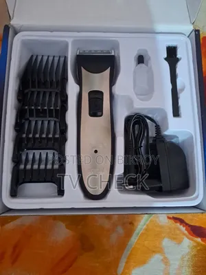 Kemei KM 3909