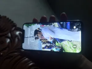 অ্যাপল আইফোন এক্সএস ২৫৬ জিবি সাদা