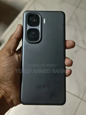 iQOO 256 GB Black