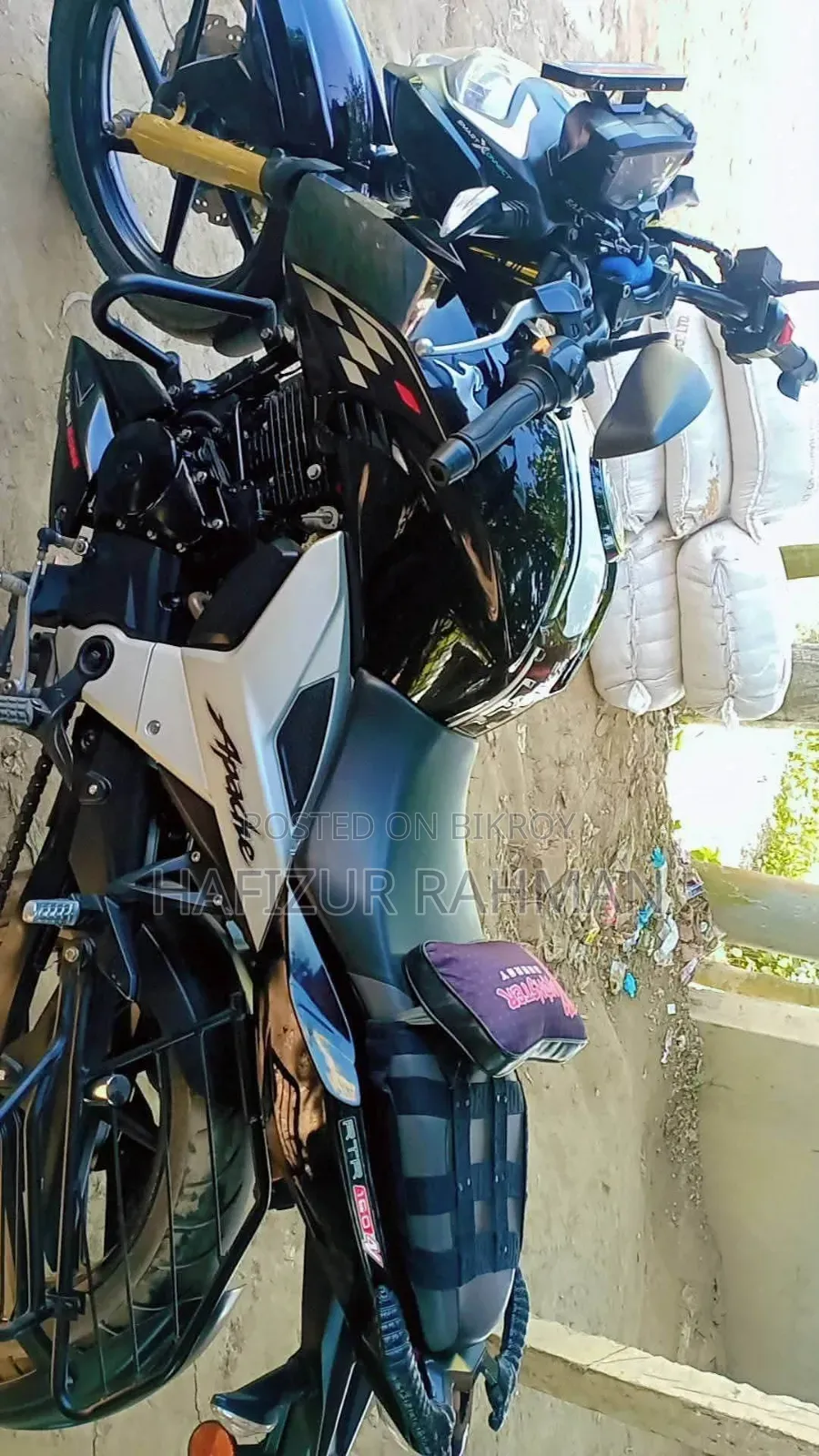 TVS Apache 160 4V 2023 Black