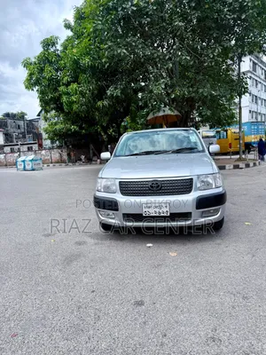 Toyota Succeed 2005 Silver