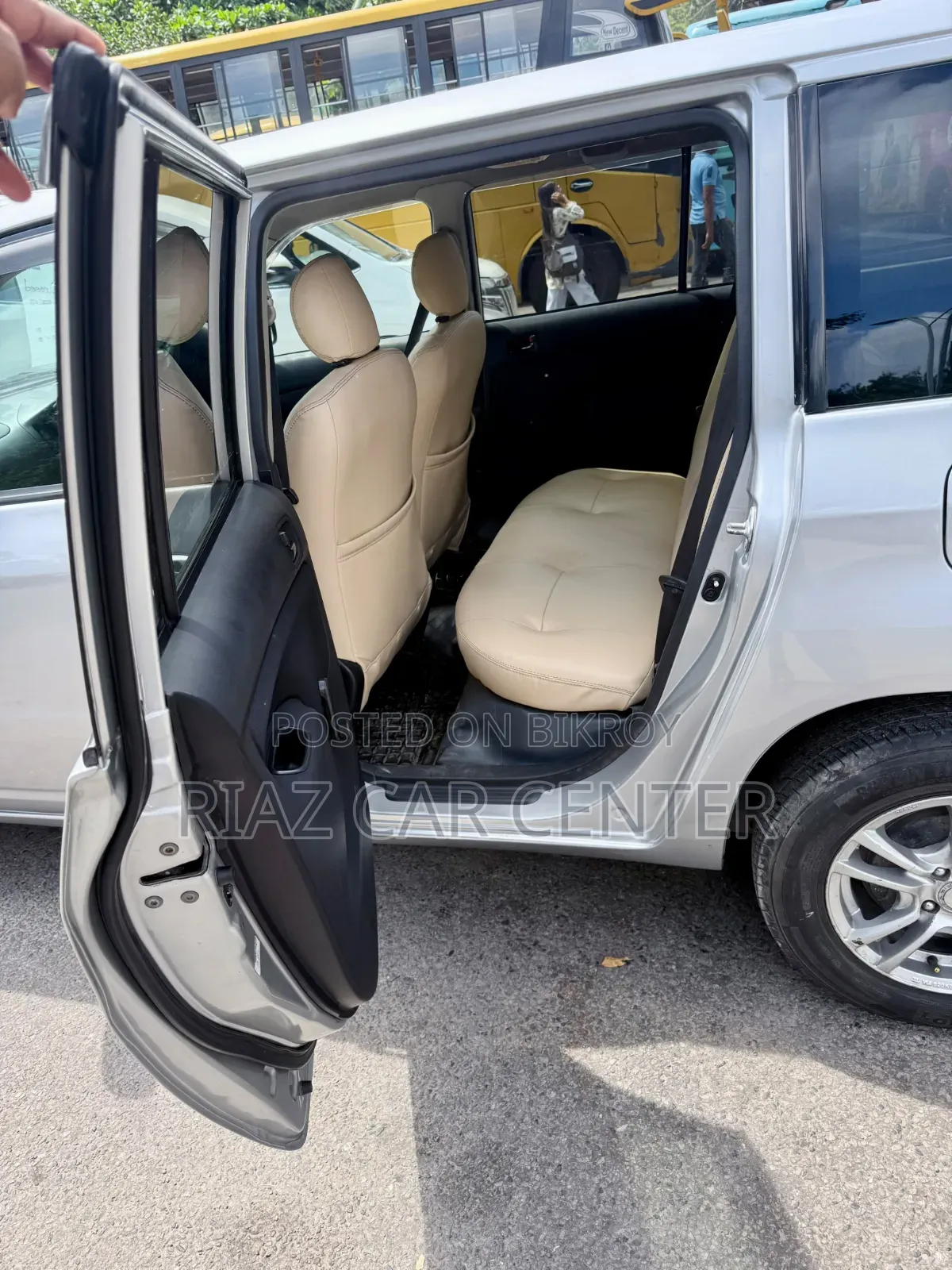 Toyota Succeed 2005 Silver