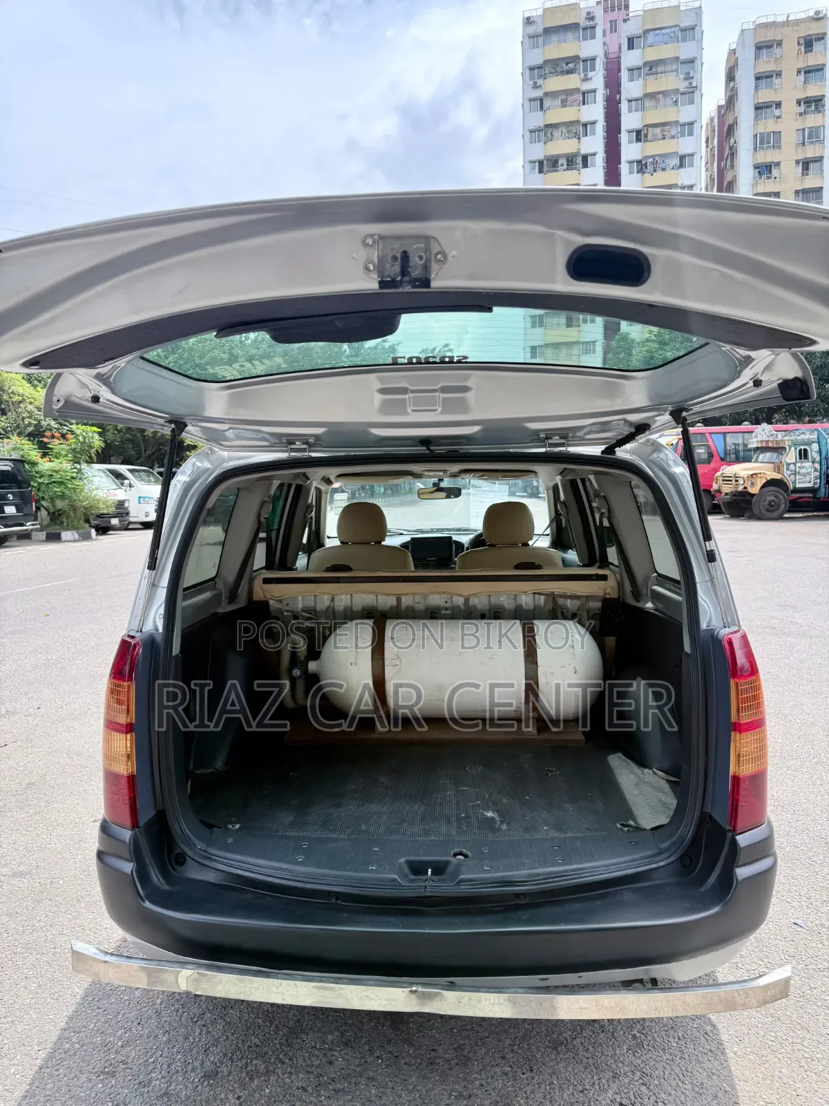Toyota Succeed 2005 Silver
