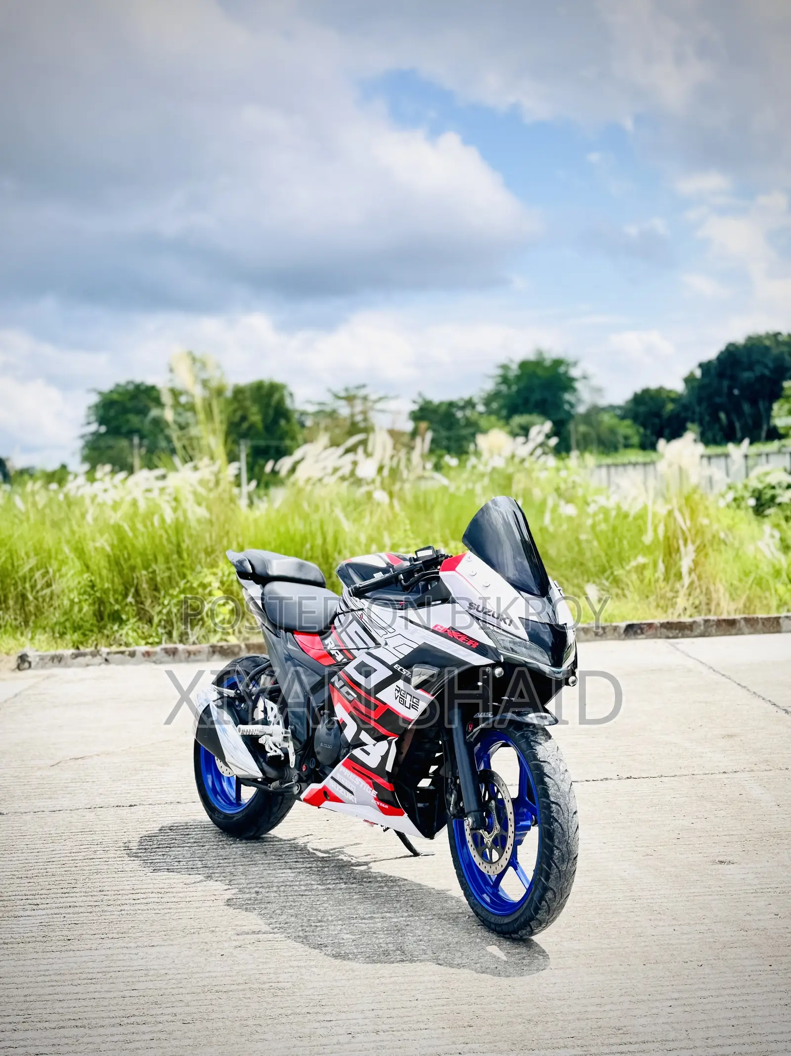 সুজুকি জিক্সার এসএফ ২০২২ কালো