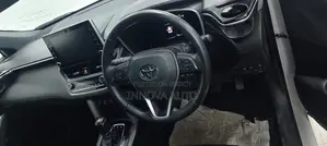 Toyota Corolla Cross 1.8 Hybrid AWD 2022 Pearl