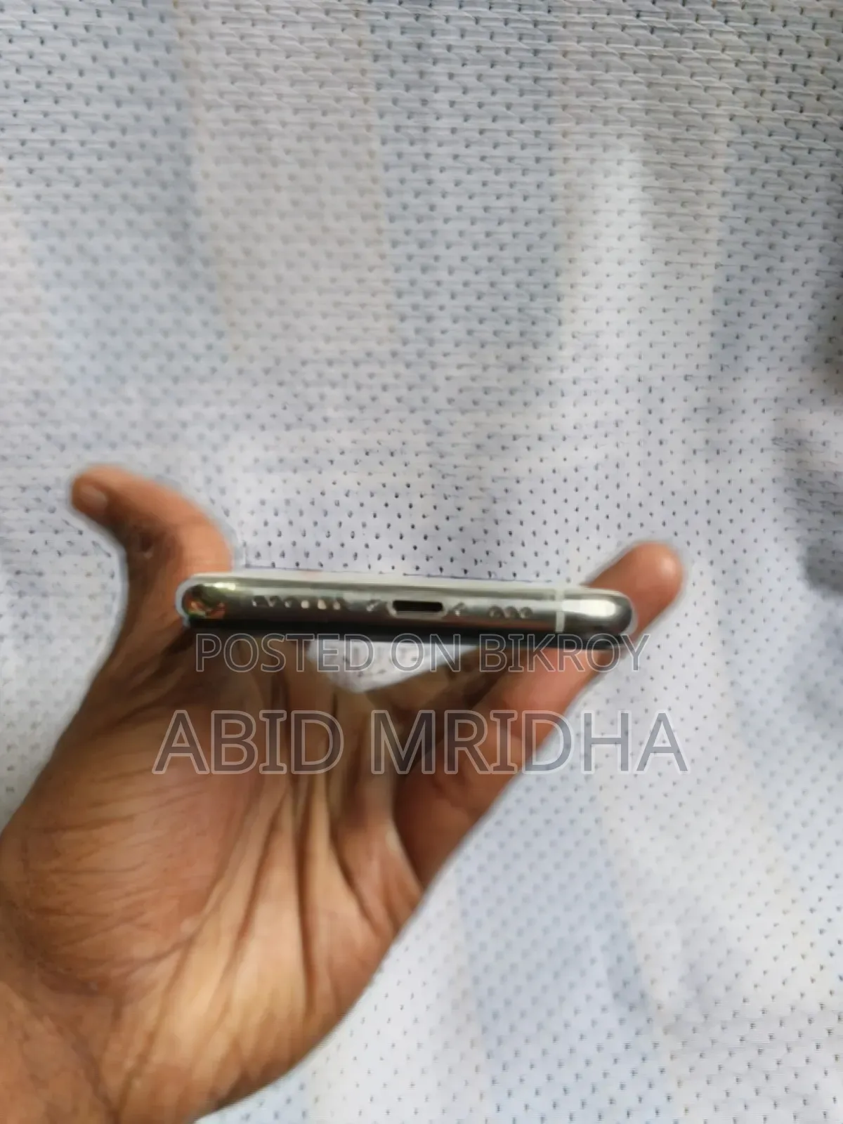 অ্যাপল আইফোন এক্সএস ৬৪ জিবি হোয়াইট