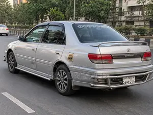 Toyota Carina 1.6 Front-Wheel Drive Sedan 1999 Silver