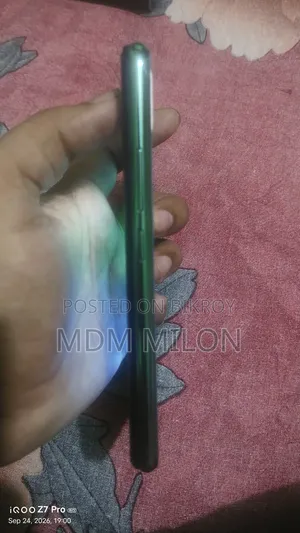 Vivo Y17 256 GB Blue