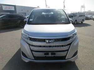 Toyota Noah 1.8 Front Wheel Drive Hybrid 7 seater 2021 Silver