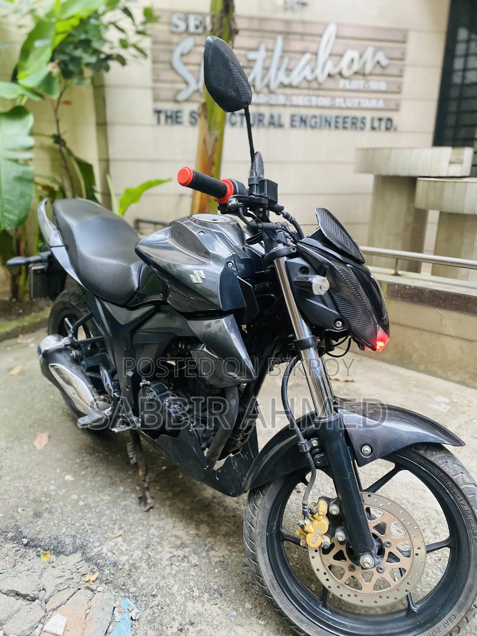Suzuki Gixxer 2023 Gray
