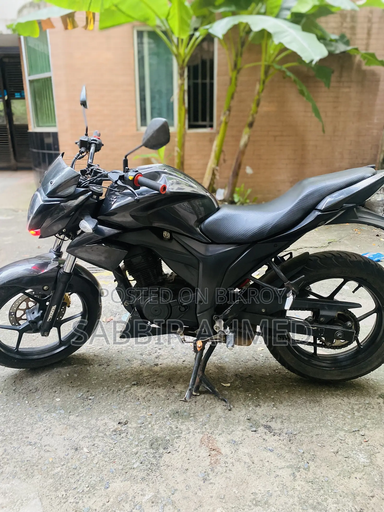 Suzuki Gixxer 2023 Gray