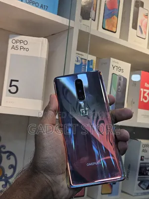ওয়ানপ্লাস ৮ ২৫৬ জিবি