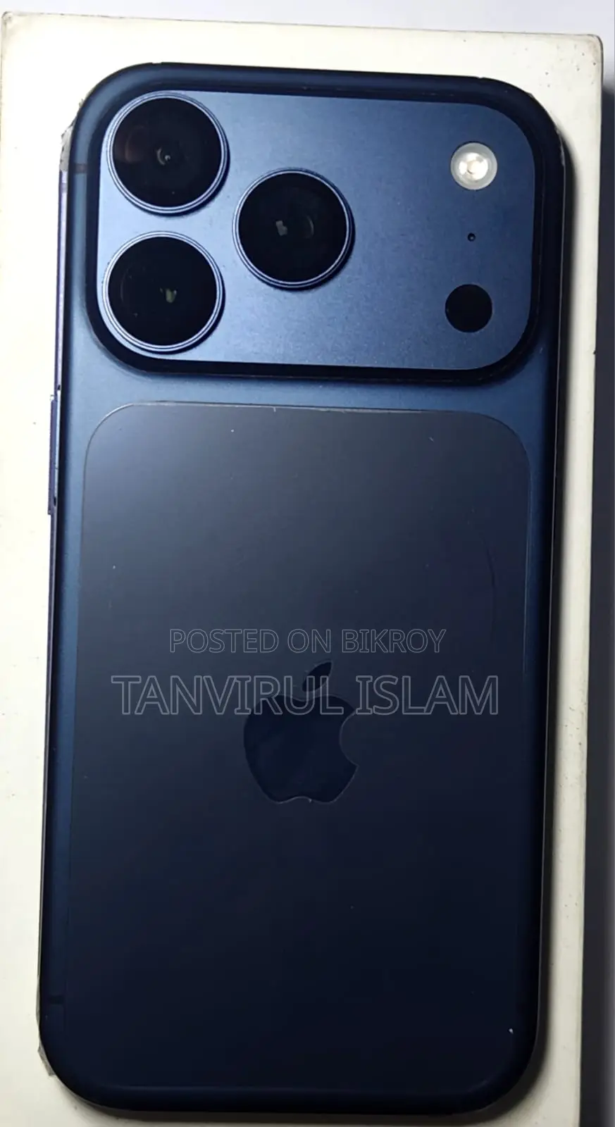 অ্যাপল আইফোন ১৭ প্রো ২৫৬ জিবি ব্লু