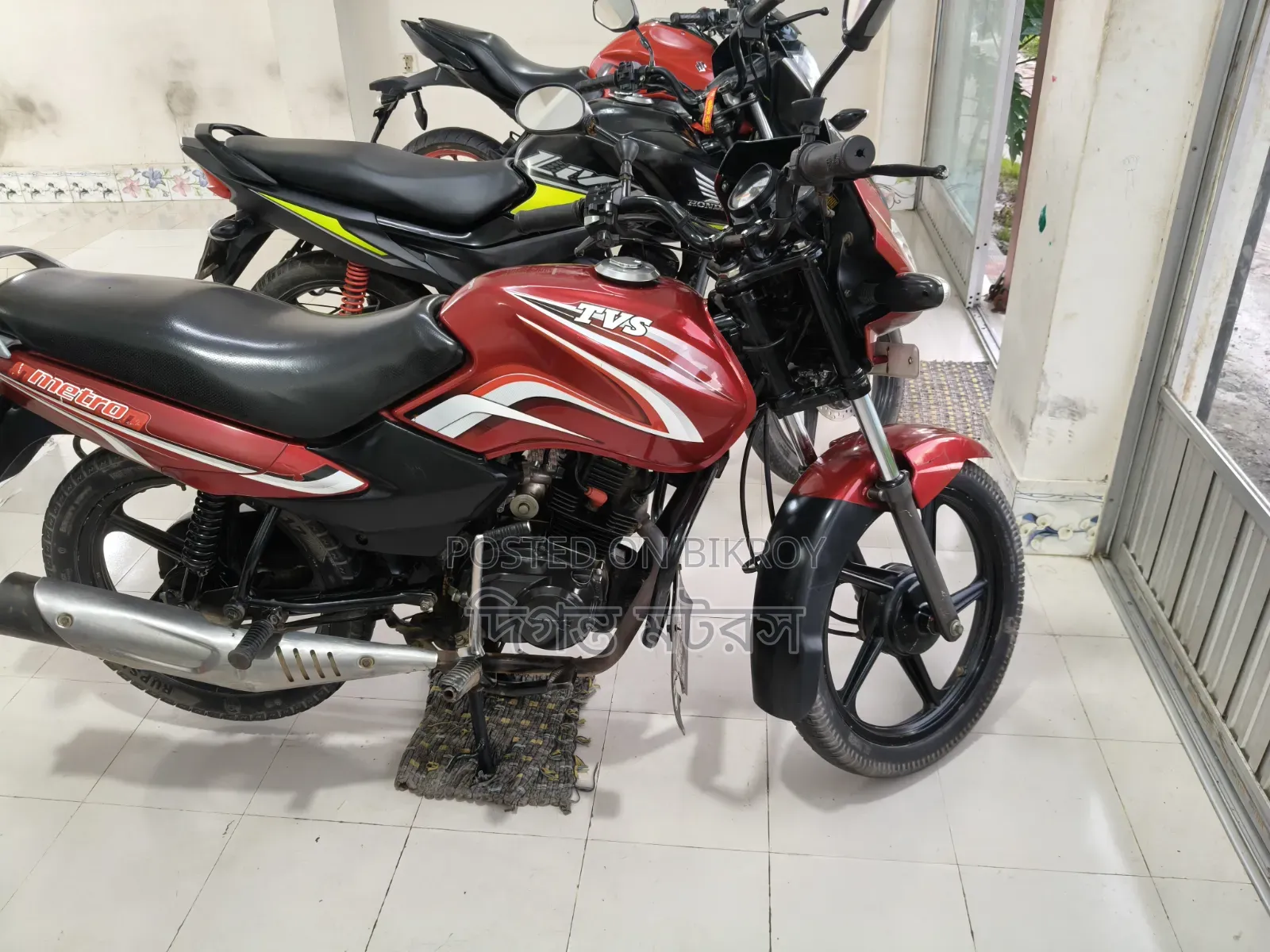 TVS Metro 2018 Red