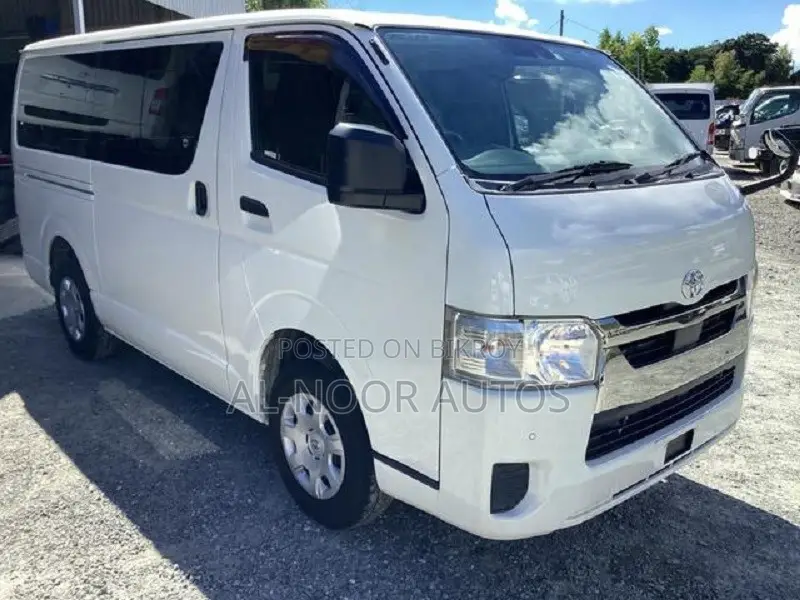 Toyota HiAce 2021 White