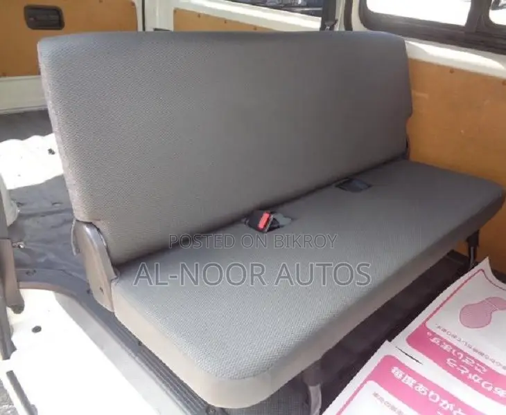 Toyota HiAce 2021 White