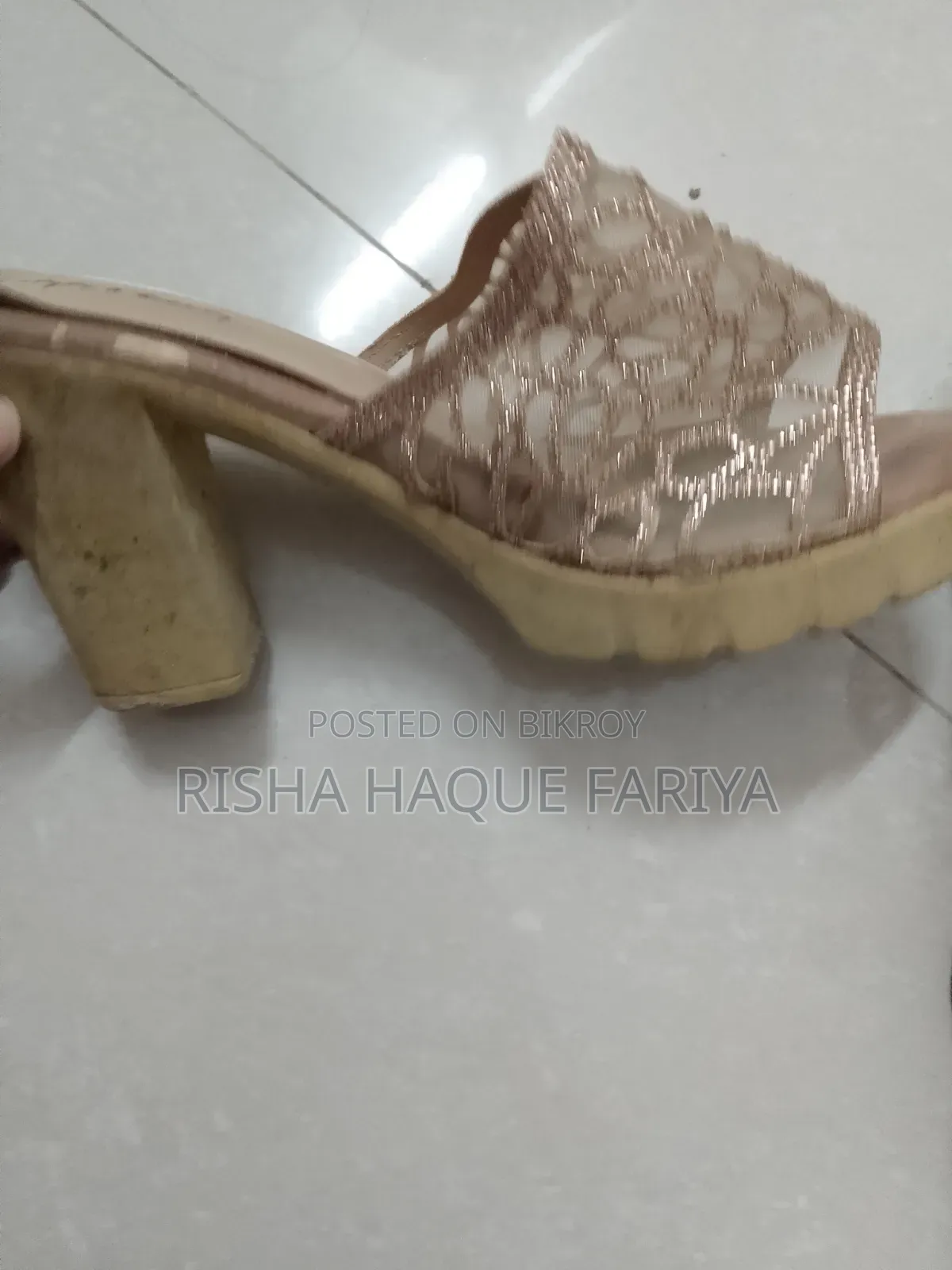 জুতা শুধু রিসেপশন এর দিন পড়া হইসে