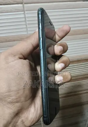 অ্যাপল আইফোন ৭ ১২৮ জিবি ব্ল্যাক