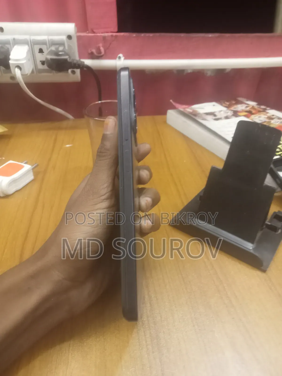 EL 64 GB Black
