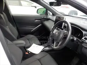 Toyota Corolla Cross 2024 Pearl