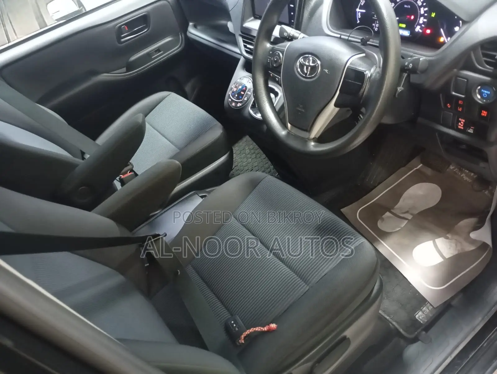Toyota Noah 2021 Black