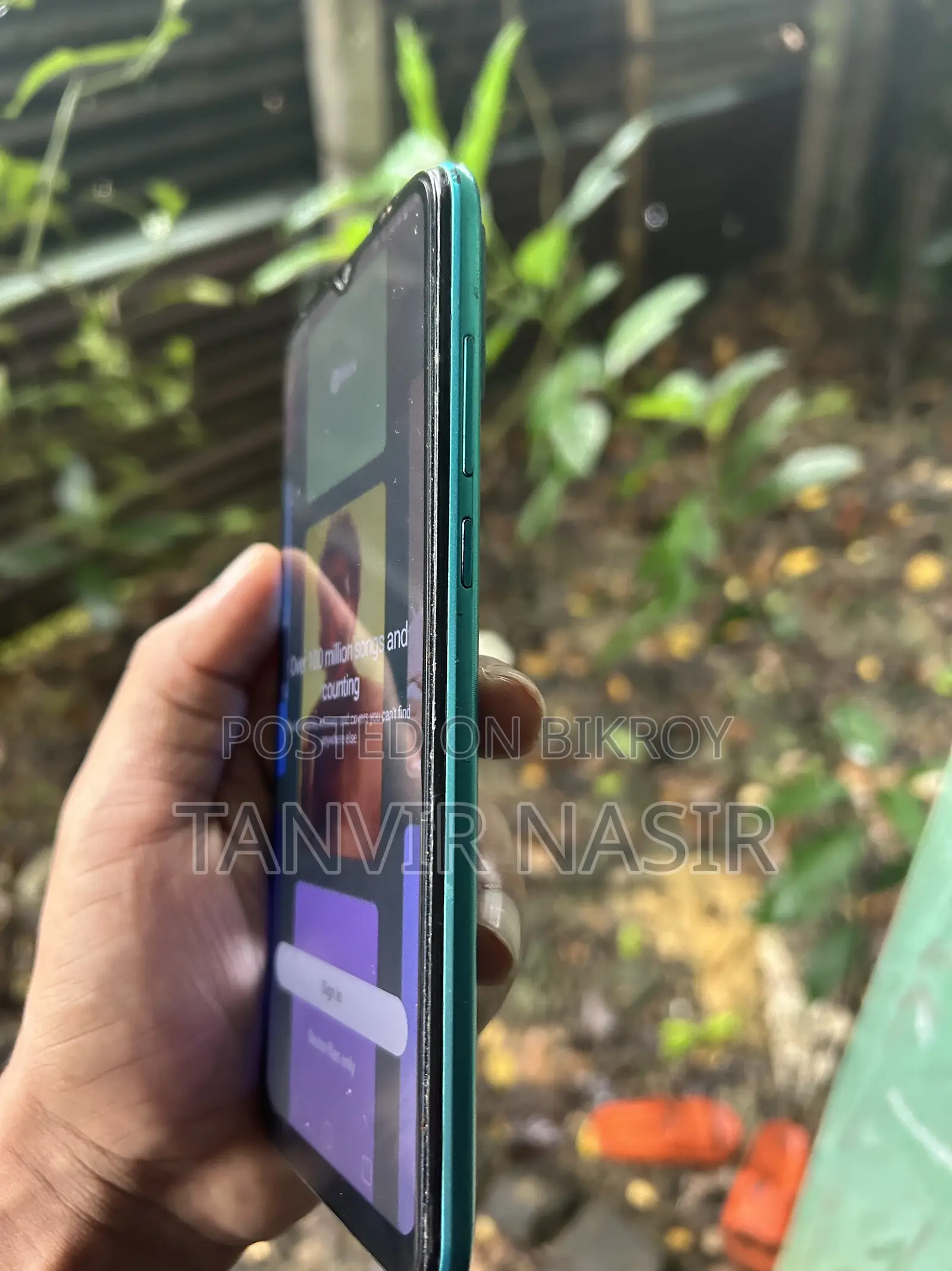 Symphony Z33 32 GB Blue