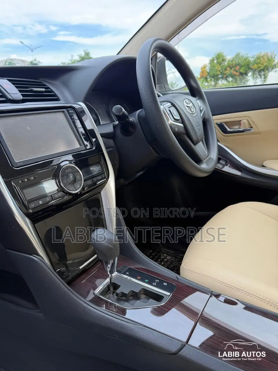 Toyota Premio 1.5 FWD 2016 Pearl